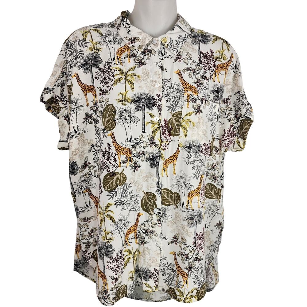 Jane & Delancey Women Giraffe Safari Jungle Print Button Up Shirt Novelty Medium